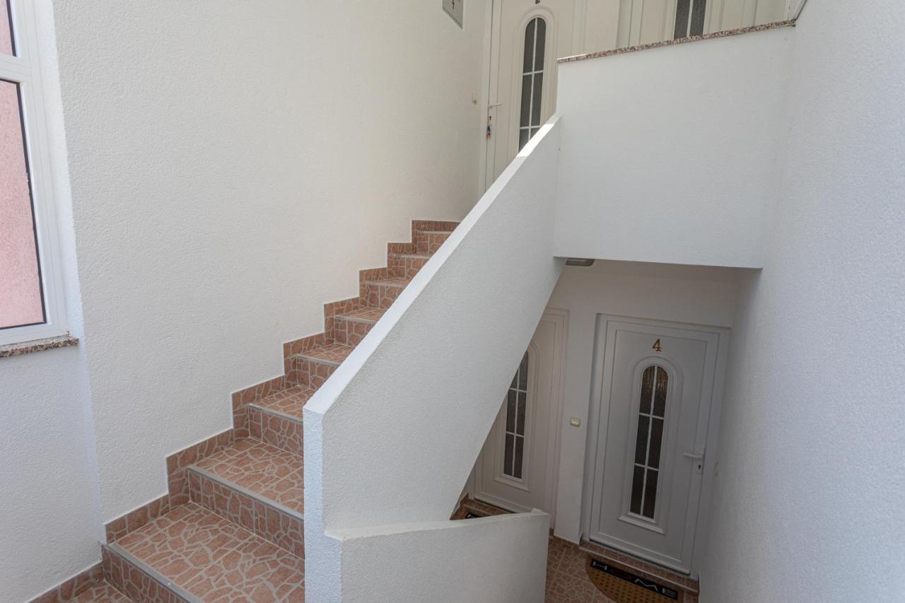 Apartments La Natalli Baska  Exterior photo